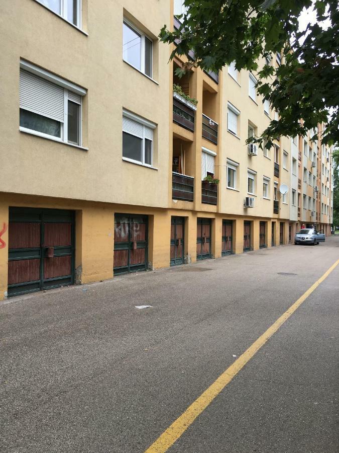 Igenyes Lakas Lejlighed Szeged Eksteriør billede